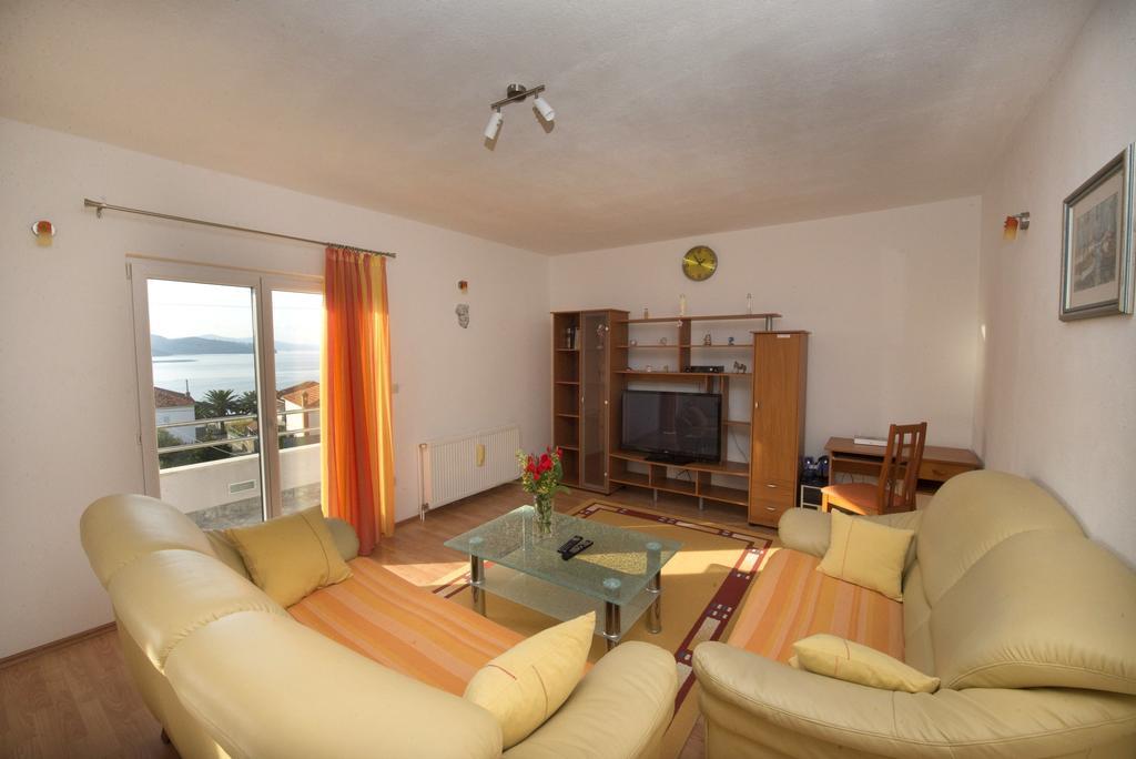 Apartments Meri Trogir Oda fotoğraf