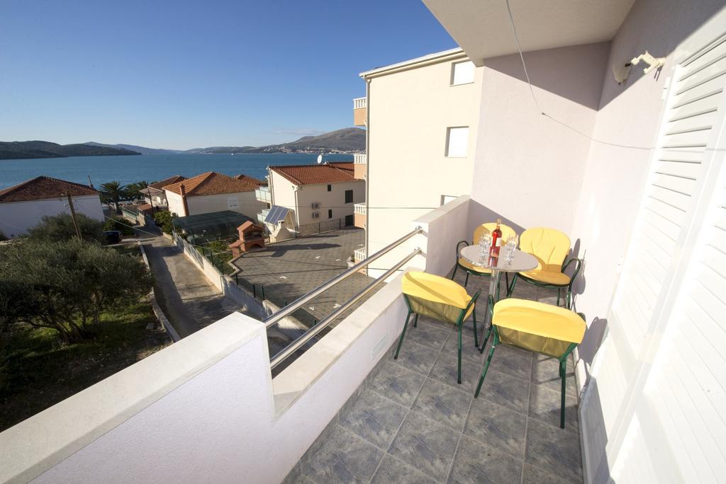 Apartments Meri Trogir Oda fotoğraf